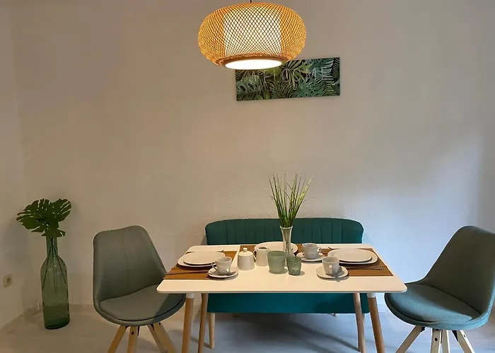 Gruene Oase Neben Hbf, 10 Min Von Duesseldorf Hbf Lejlighed